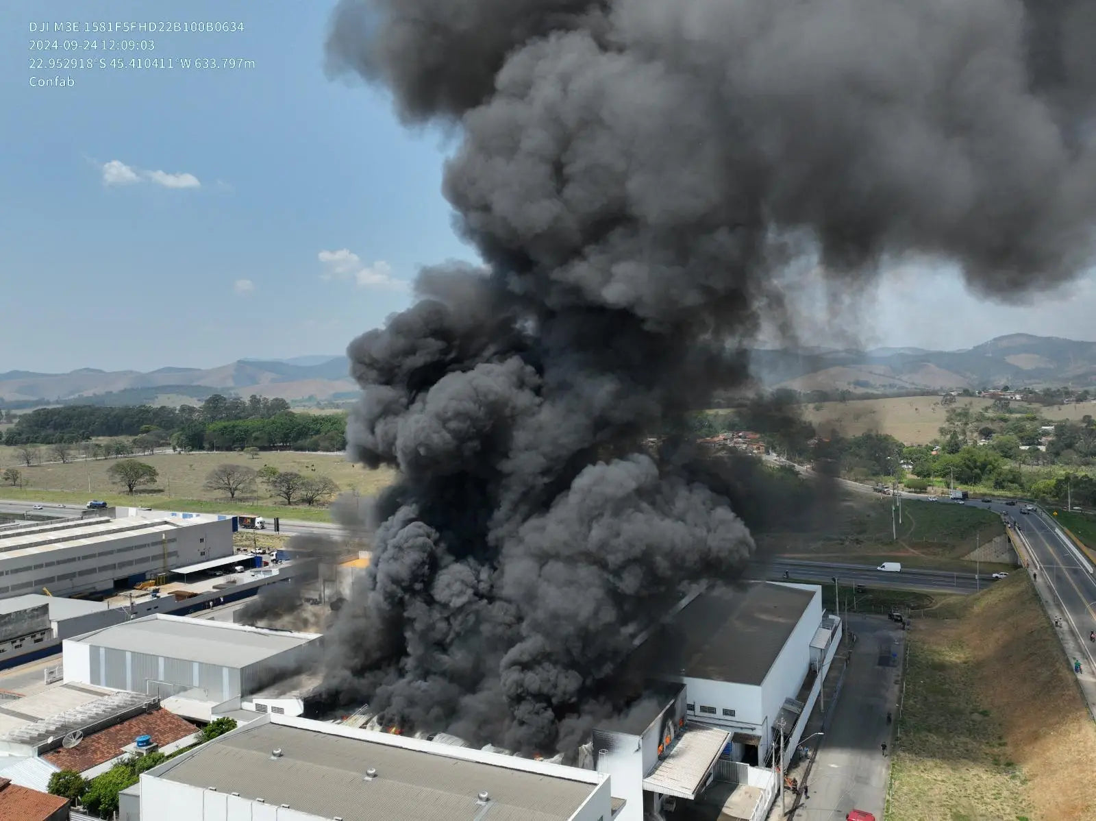 Incêndio na Under Labz 