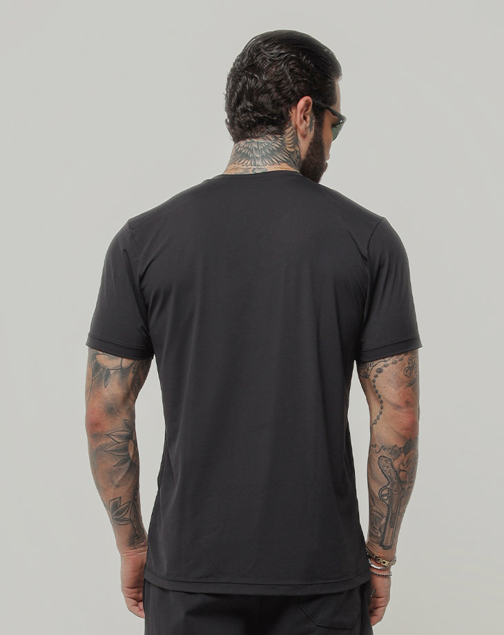 CAMISETA MASCULINA POLIAMIDA MARK PRETA
