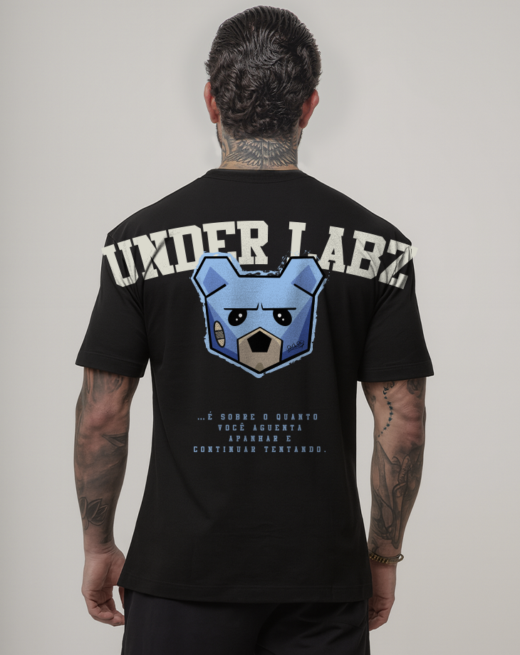 CAMISETA MASCULINA CAOS COLLEGE
